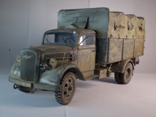 216    I.    Немецкий грузовик "ОПЕЛЬ БЛИЦ".