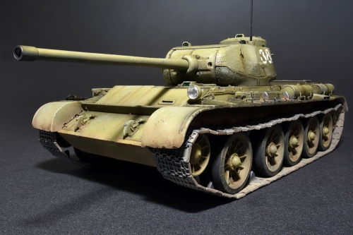 35193   Mi.   Советский средний танк Т-44 (с полным интерьером)