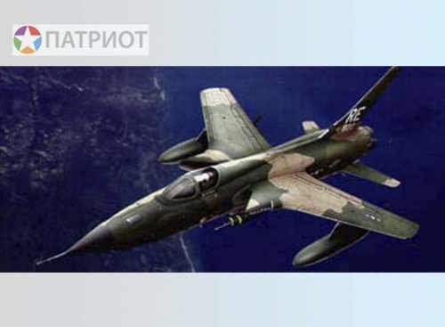 02201  Тр.  Американский истребитель-бомбардировщик  F105D Thunderchief