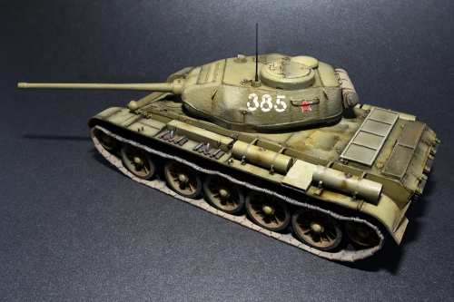 35193   Mi.   Советский средний танк Т-44 (с полным интерьером)