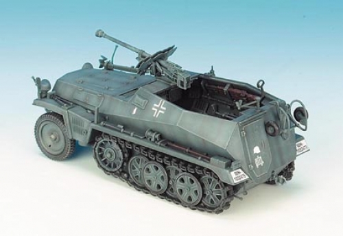 6132    Д.    Немецкий бронетранспортер Sd.Kfz. 250/11 1e Spw w/Panzerbüchse 41