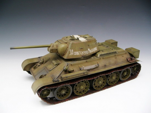 00903  Тр.   Советский танк Т-34/76 мод. 1943 г. (с внутренней  детализацией)