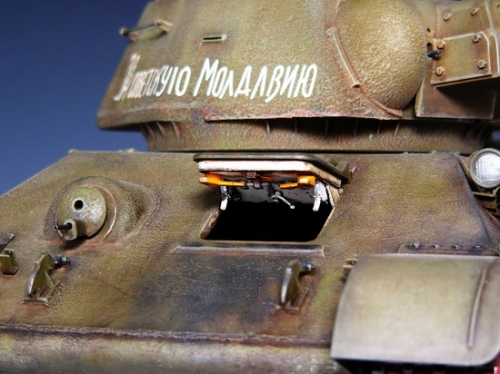 00903  Тр.   Советский танк Т-34/76 мод. 1943 г. (с внутренней  детализацией)