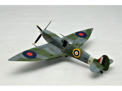 02413  Тр.  Британский истребитель  Spitfire Mk.VI