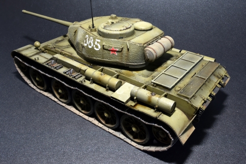 35193   Mi.   Советский средний танк Т-44 (с полным интерьером)