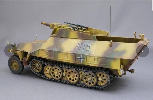35068     AF.     Немецкий бронетранспортер SD.KFZ.251/9 AUSF.D.