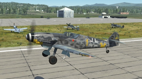 FL13     F.    Немецкий самолет  Bf109 G-4/R-6 "Erich Hartmann"