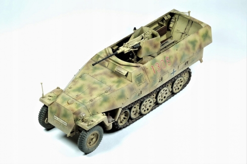 6292    Д.    Немецкий БТР SD.KFZ.251/17 D W/2CM SCHWEBELAFETT.