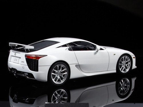 24319      T.     Японский автомобиль суперкар "Lexus" Lfa.