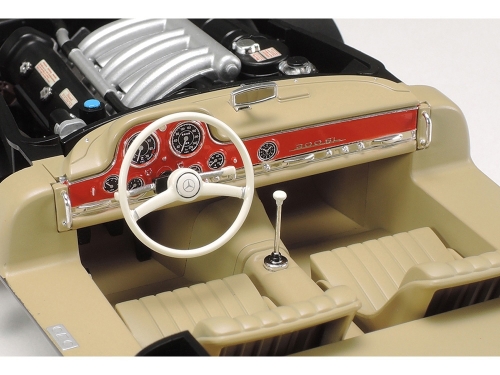 24338      T.      Немецкий автомобиль "Mercedes-Benz" 300 SL.