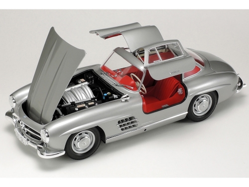 24338      T.      Немецкий автомобиль "Mercedes-Benz" 300 SL.