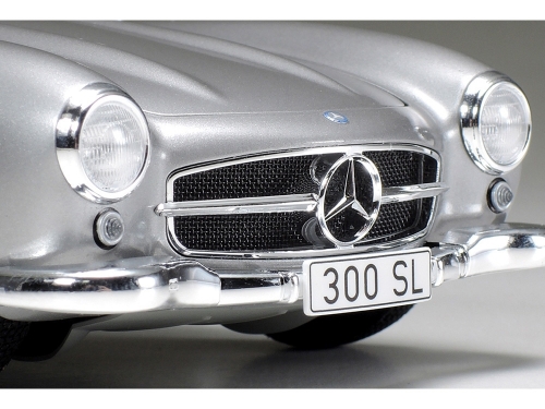 24338      T.      Немецкий автомобиль "Mercedes-Benz" 300 SL.