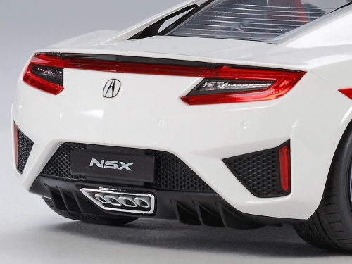 24344     T.    Японский спортивный автомобиль "Honda" NSX.