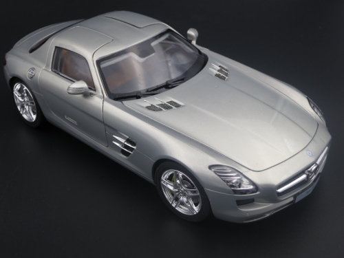 07100     Re.    Немецкий автомобиль "Mercedes-Benz" SLS AMG.