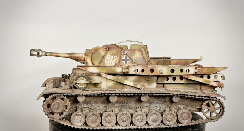 00373   T.   Немецкий подвозчик боеприпасов HEUSCHRECKE IVB 