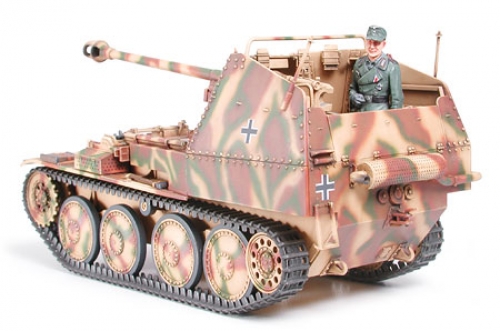 35255   T.  Немецкая САУ Marder III M Модернизированная версия противотанкового орудия. Отличается смещенной назад башней.+(1 фигура)