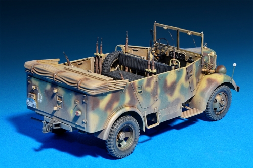 35139  MI.   Немецкий автомобиль Kfz.70 MB L1500A 4x4 с экипажем" (6 фигур)