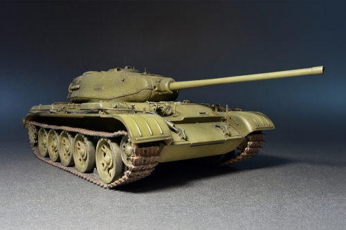 37002     Mi.    Советский средний танк "T-44M" с полным внутренним интерьером.