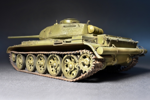 37002     Mi.    Советский средний танк "T-44M" с полным внутренним интерьером.