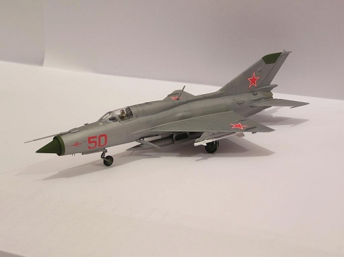 7202     З.    Советский самолет МиГ -21 ПФМ