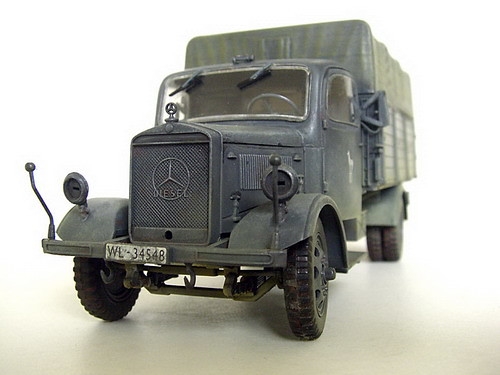 287     I.     Немецкий грузовой автомобиль Mercedes Benz L 3000.