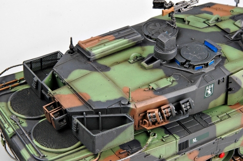82423     НВ.    Немецкий танк Leopard 2 A5/A6NL MBT.