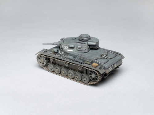 6463    Д.   Немецкий средний танк PZ. KPFW.III AUSF.J (ранняя модификация).