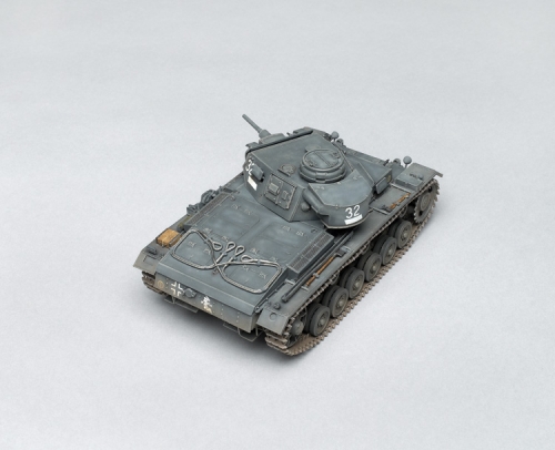6463    Д.   Немецкий средний танк PZ. KPFW.III AUSF.J (ранняя модификация).