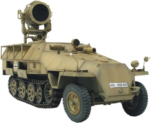 35116    AF.    Немецкий бронетранспортер SD.KFZ.251/20 AUSF. D.