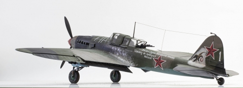 83204;83203      HB.    Советский штурмовик Ил 2 - М 3; Ил 2 - М.