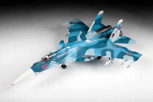 7297   З.   Российский палубный истребитель "СУ-33"