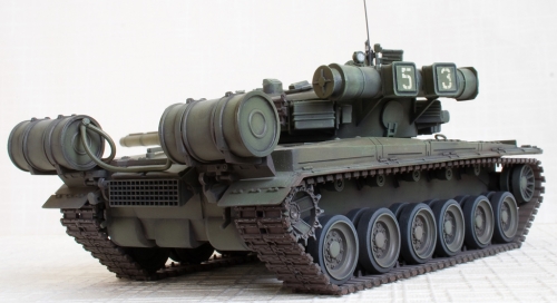 3590      З.     Советский танк Т-80Б