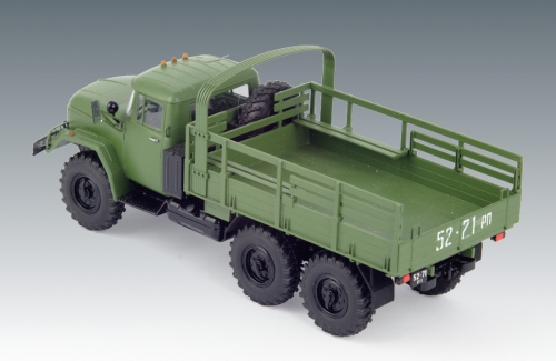 35515   IC.  Советский армейский грузовой автомобиль ЗиЛ-131