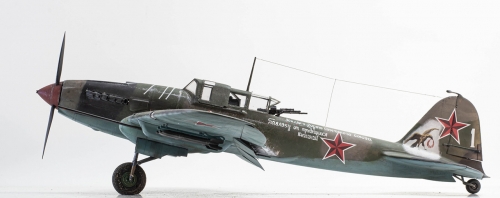 83204;83203      HB.    Советский штурмовик Ил 2 - М 3; Ил 2 - М.
