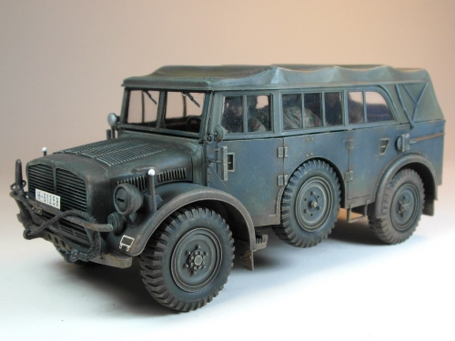 35052   Т.  Немецкий автомобиль Horch Type 1A с 1 фигурой водителя