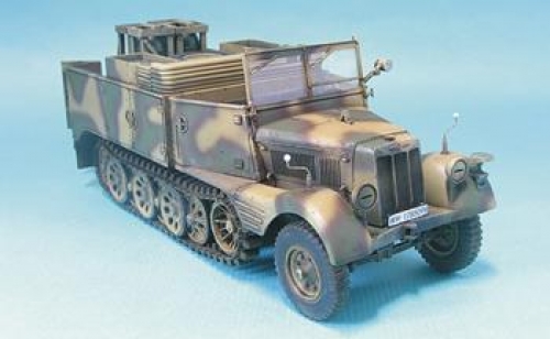 AF35051     AF.    Немецкий полугусеничный БТР Sd.Kfz.11/4 Nebelkraftwagen