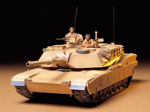 35156   Т.    Американский танк М1А1 ABRAMS и 2 фигуры.