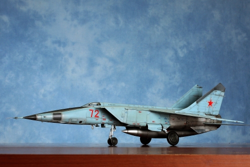 Г-48901    IC.    Советский самолет-разведчик МиГ-25 РБТ.