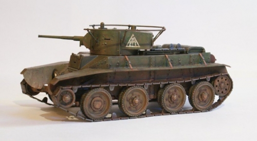 3545  З.   Советский легкий танк БТ-7