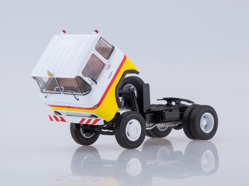 7050     AV.    Советский автопоезд КАЗ-608 "Колхида" с полуприцепом АППА-4.