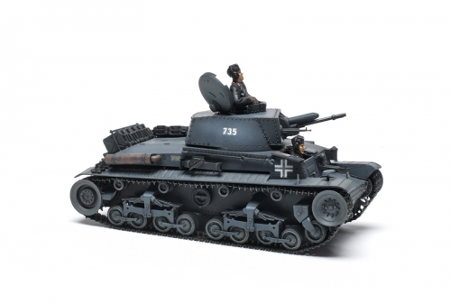 13280   АК.  Немецкий легкий танк Pz.Kpfw.35(t) и 2 фигуры