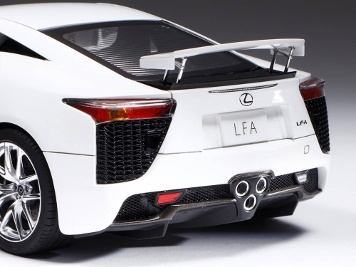 24319      T.     Японский автомобиль суперкар "Lexus" Lfa.