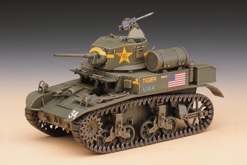13269   АК.     Американский танк U.S. M3A1  STUART с внутренней деталировкой