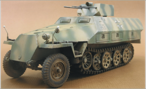 35082    AF.    Немецкий бронетранспортер SD.KFZ.251/21 AUSF.D DRILLING