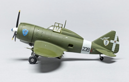 89787  Т.  Итальянский истребитель  Reggiane Re2002