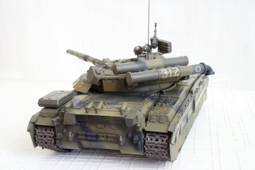 228     С.    Советский танк Т-64 БМ 2.