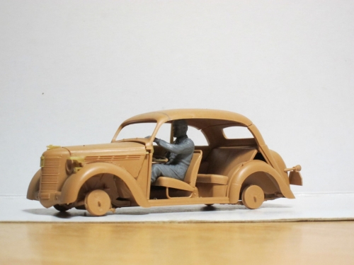 35642     ИС.  	 Немецкие водители (1939-1945 г.) 4 окрашенных фигуры