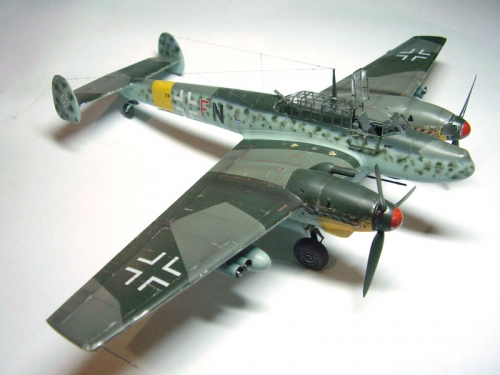 04530     Rе.    Немецкий истребитель-бомбардировщик BF-110 G-2/R-3.