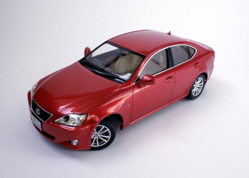036847      FU.    Японский  компактный автомобиль премиум-класса Lexus IS 350.Дилерский вариант аэроэкстерьера.