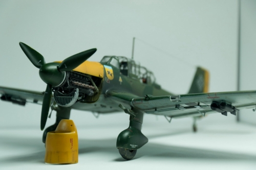 2690      I.    Немецкий пикирующий бомбардировщик Ju-87 B2 Stuka